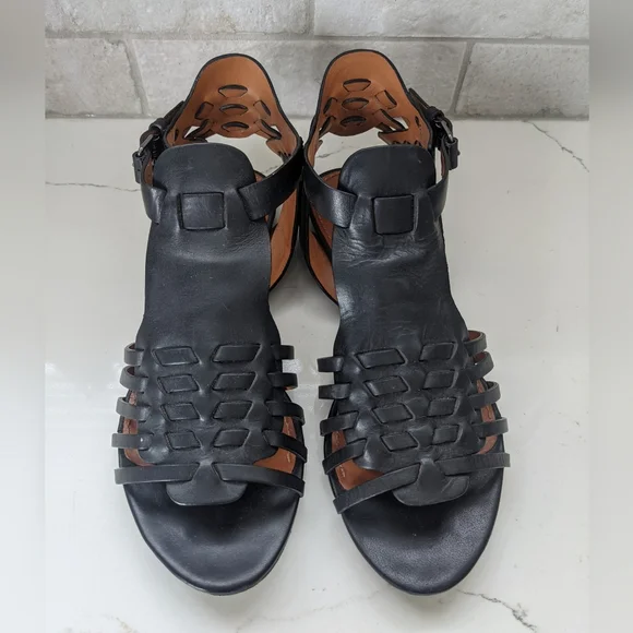 GIVENCHY black leather gladiator sandals - Picture 3 of 14